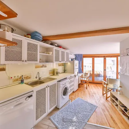 Mavi Blue Apart Apartment *