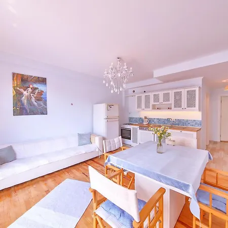 Mavi Blue Apart Apartment *