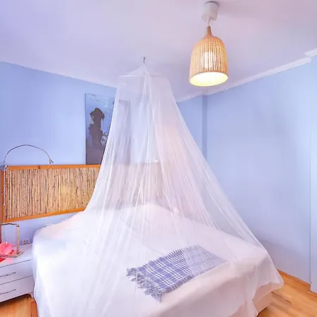 Mavi Blue Apart Apartment